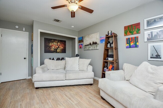 Building Photo - 1918 Quail Grove Ln