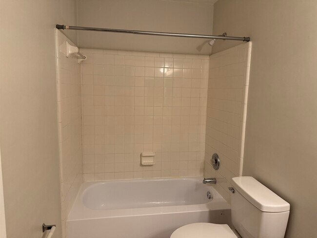 Building Photo - 203 Parkbrook Cir