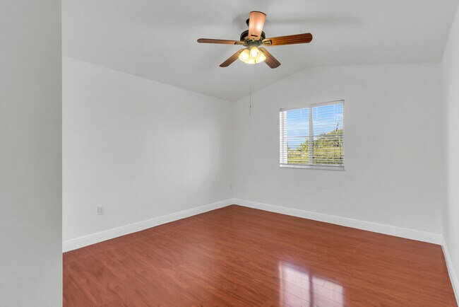 Building Photo - 8970 W Flagler St