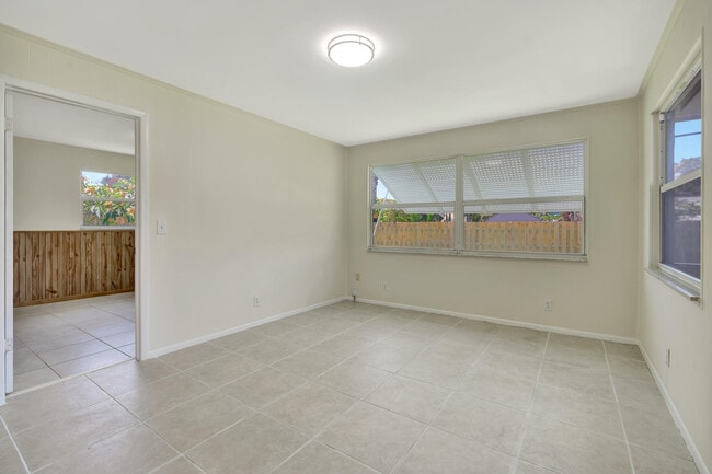 Building Photo - 713 Gumtree Rd