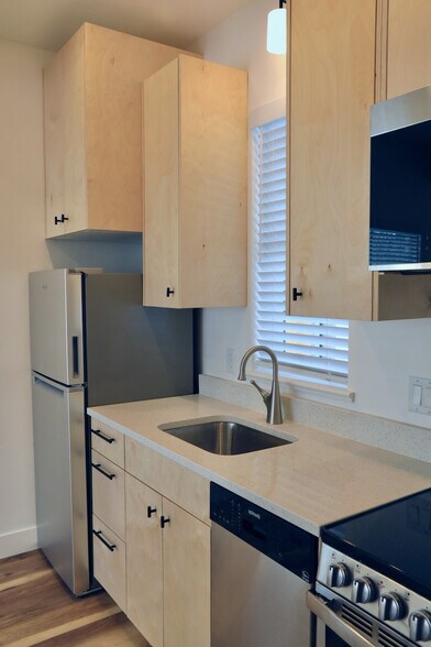 Kitchen & fridge - 96 S 100 E