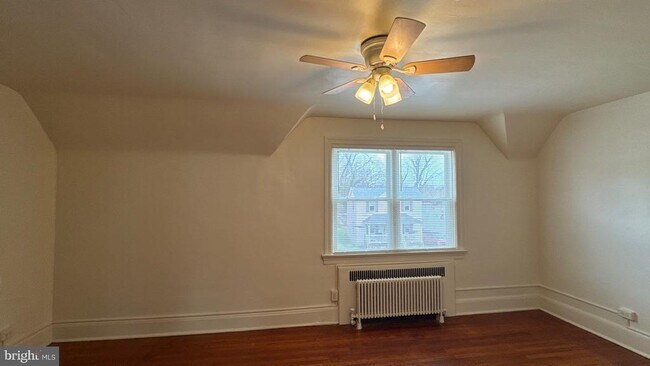 Building Photo - 8 Nunnery Ln