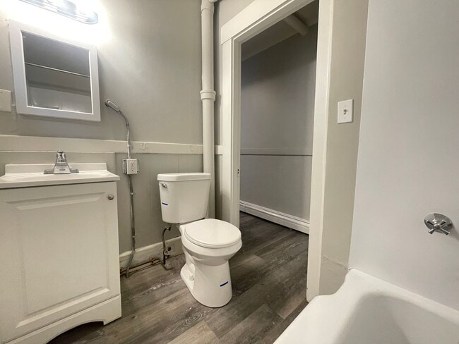 Building Photo - 12 Court St