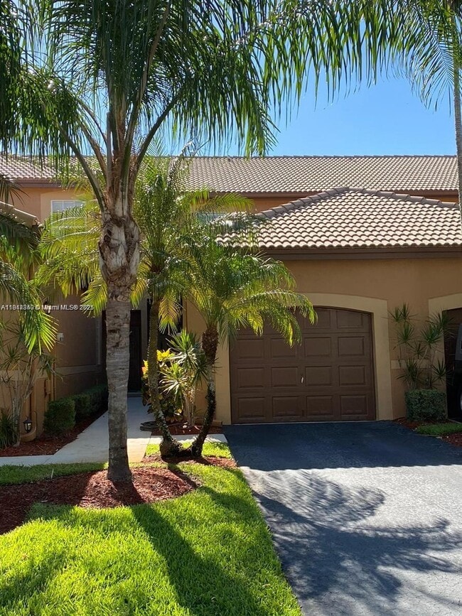 Building Photo - 1390 Veracruz Ln