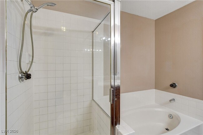 Building Photo - 760 Hunters Creek Ln