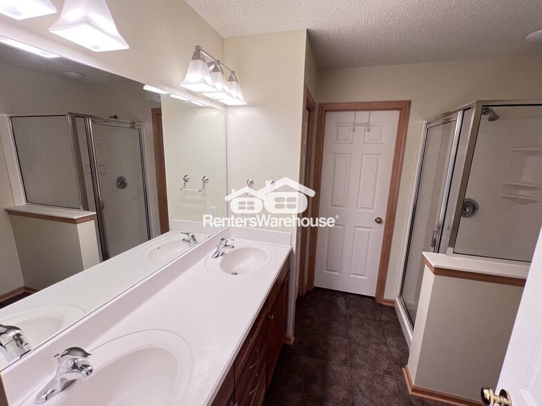Building Photo - 15609 Dwellers Way