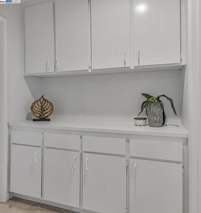 Building Photo - 7595 Canyon Meadows Cir
