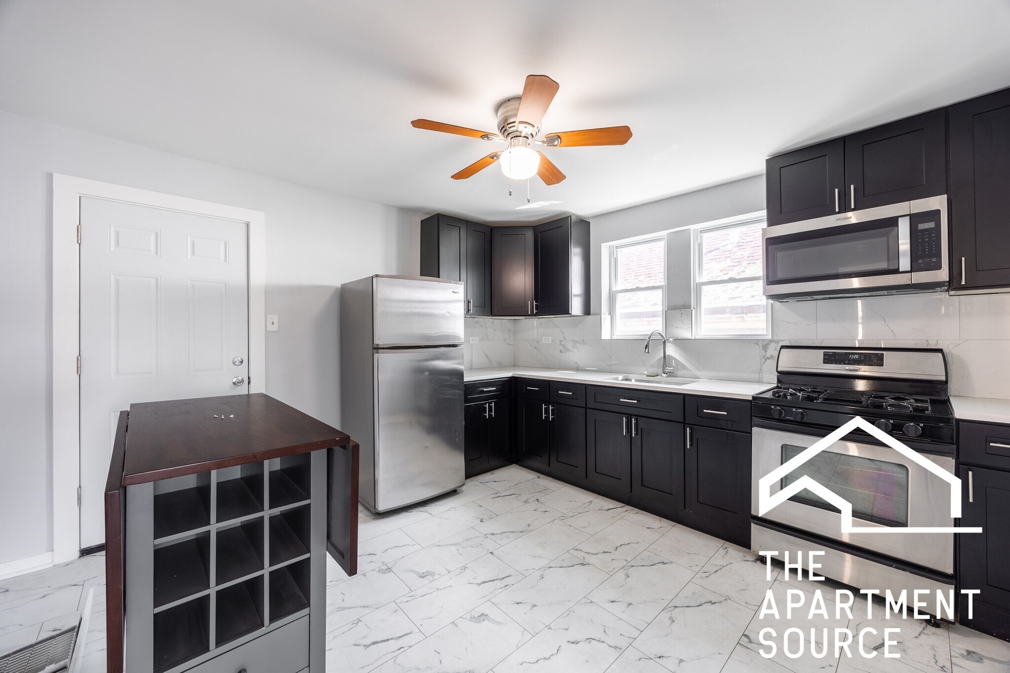 Building Photo - 5128 W Henderson St