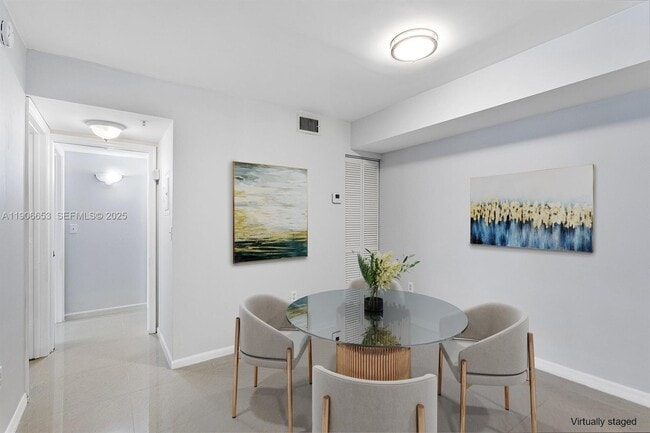 Building Photo - 4852 N State Rd 7