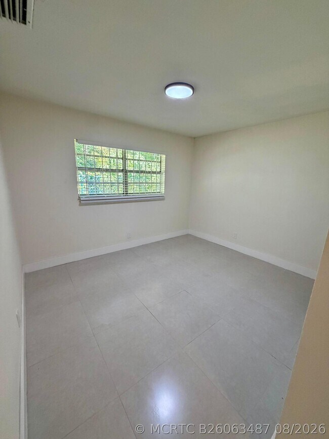 Building Photo - 2851 NW 11th Pl