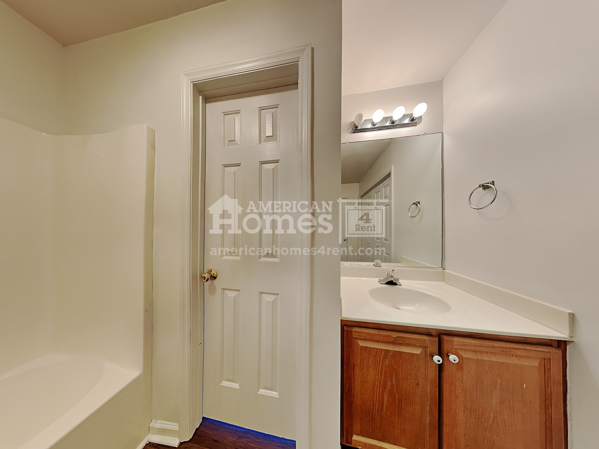 Building Photo - 1013 Tesh Ct