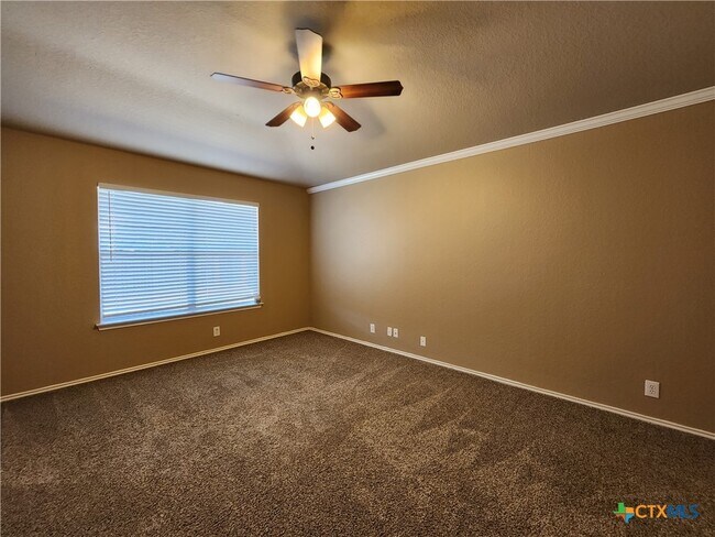 Building Photo - 246 Crane Crest Dr