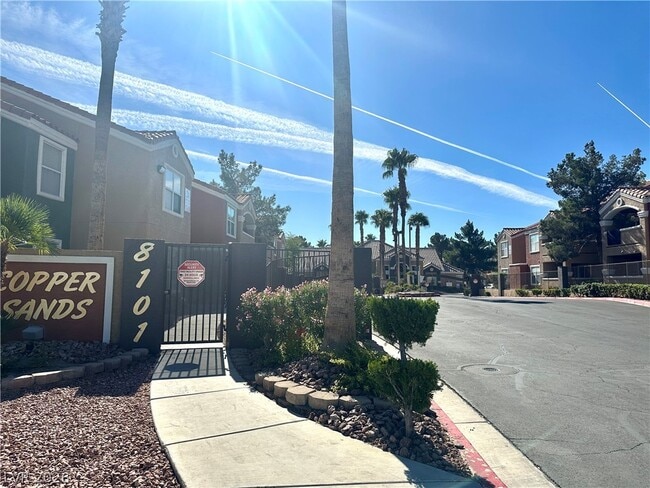 Building Photo - 8101 W Flamingo Rd