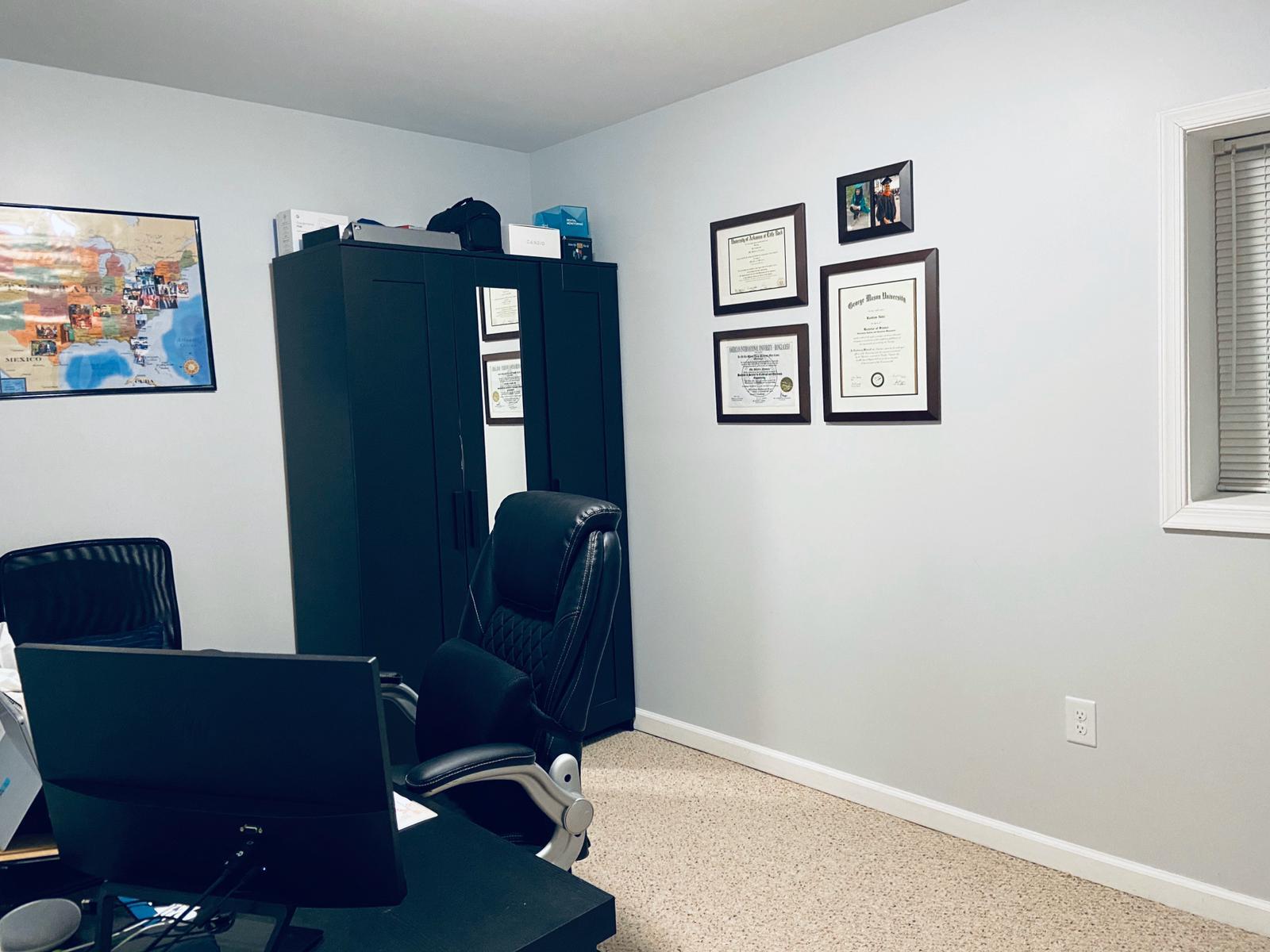 Smaller Room - 4306 Elmwood Dr