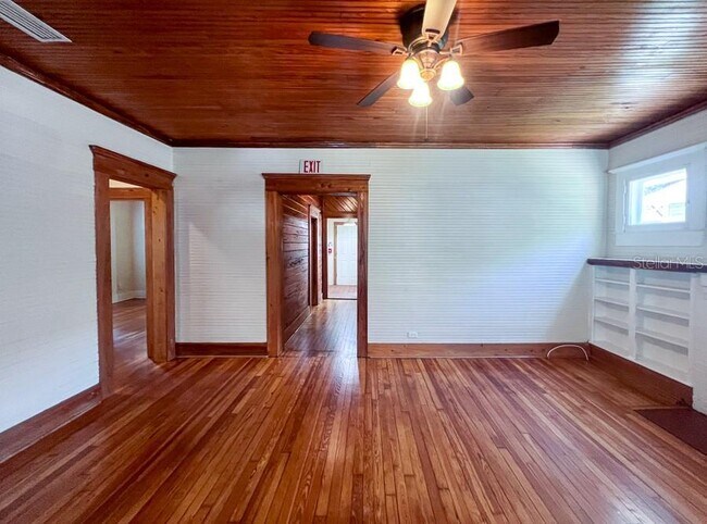 Building Photo - 115 NW 7th Terrace