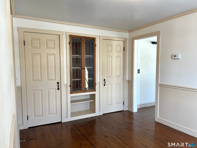 Building Photo - 77 Freestone Ave