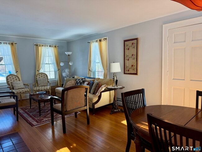 Building Photo - 43 Neck Rd