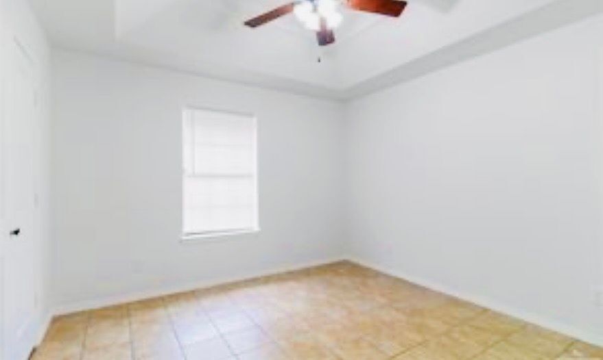 Building Photo - 241 E 19th St