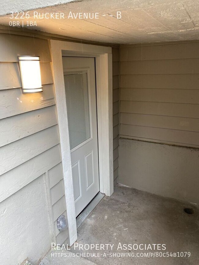Building Photo - 3226 Rucker Ave