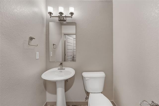 Building Photo - 6388 Nelson Ct