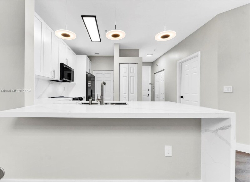 Building Photo - 4602 SW 160th Ave