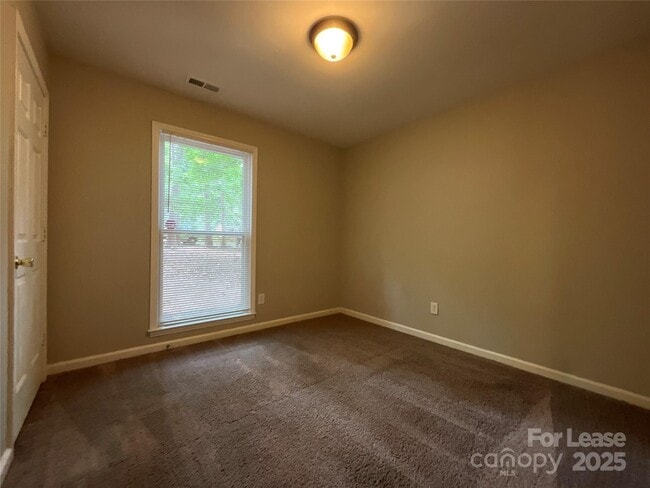 Building Photo - 10619 Wood Meadow Dr