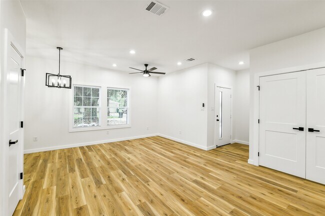 Building Photo - 7486 Stanwick Dr