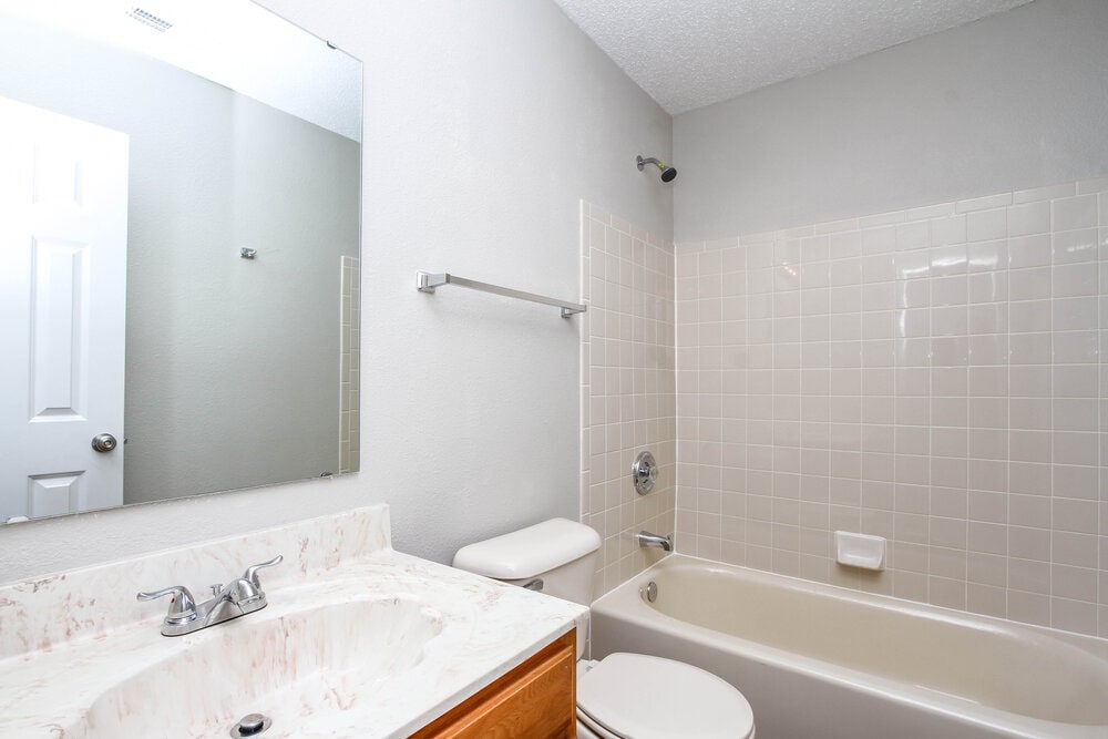 Building Photo - 14384 Black Farm Dr