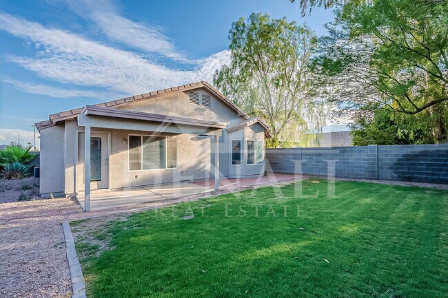 Building Photo - 3980 E Pinon Ct