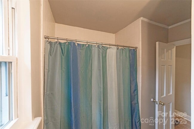 Building Photo - 2730 Holt St