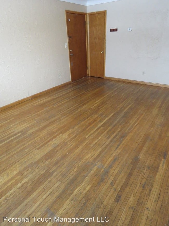 Building Photo - 1231 10th St N