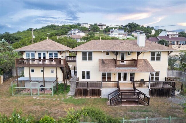 Building Photo - 500 Sinclair Dr
