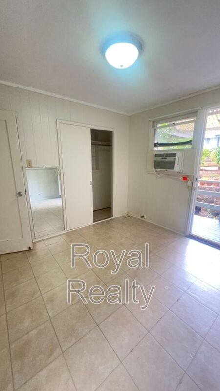 Building Photo - 3834 Anuhea St