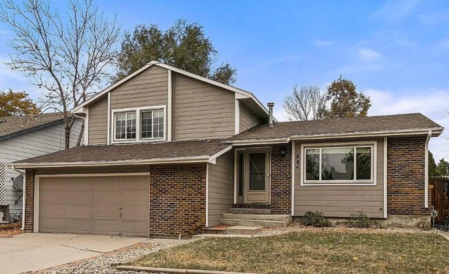 Primary Photo - Spacious 4 Bedroom Home in Longmont