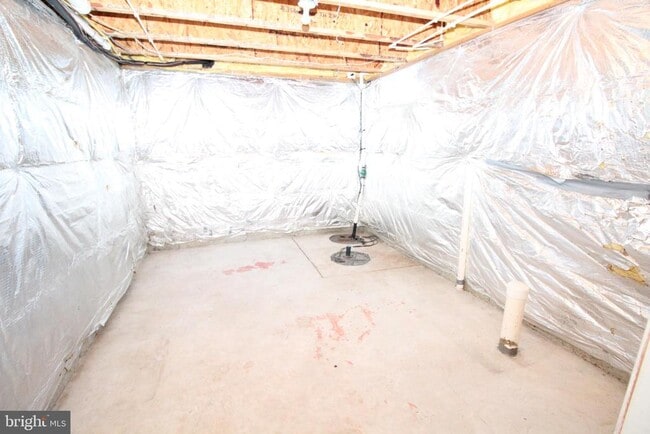 Building Photo - 43 Thomas Harmon Dr