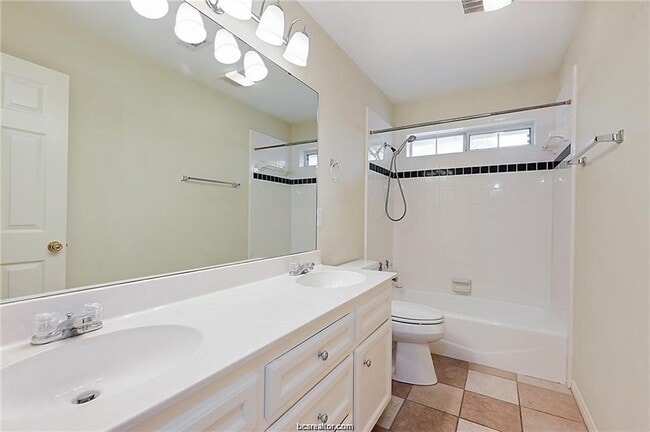 Building Photo - 4709 Shoal Creek Dr