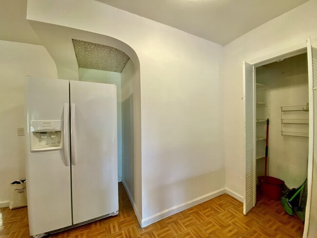 Building Photo - 14131 NW 3rd Ave