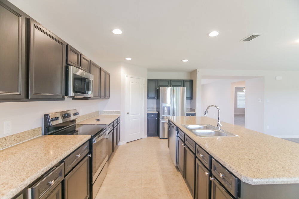 Building Photo - 1020 Callalily Dr