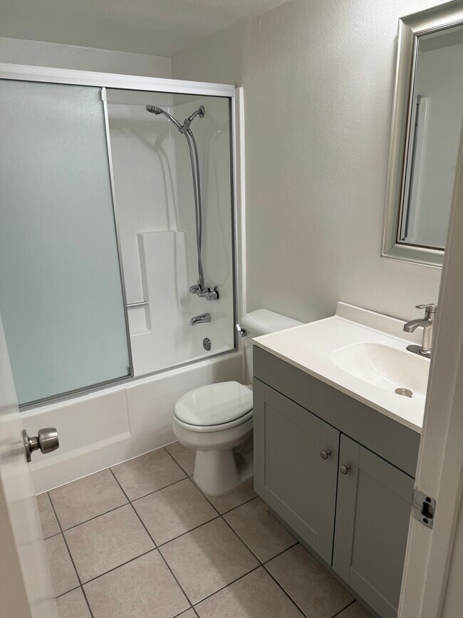 Building Photo - 18752 Mandan St