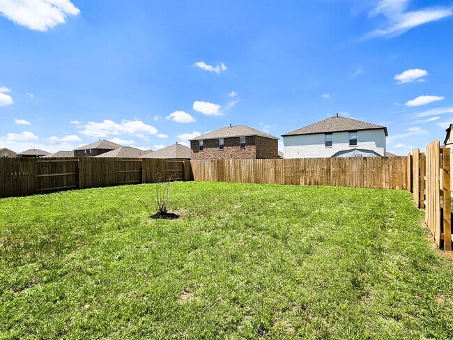 Building Photo - 1616 Amaranth Ln