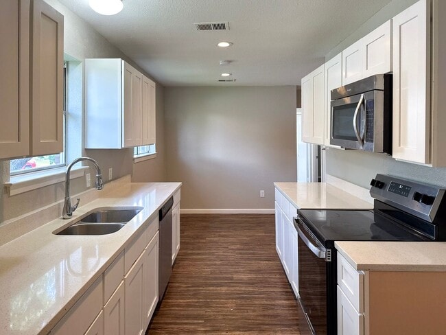 Building Photo - 52083 Finley Rd