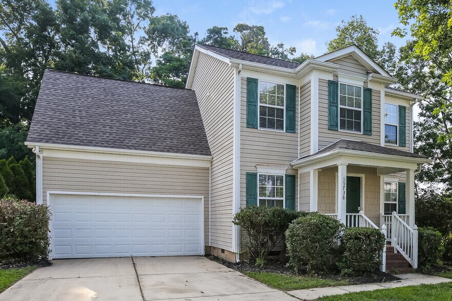Building Photo - 15738 De Havilland Dr