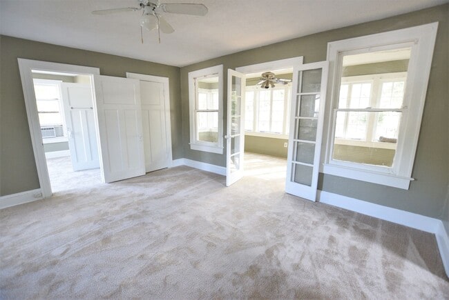Primary Photo - Bright Top-Floor 1 Bedroom in the Heart of...