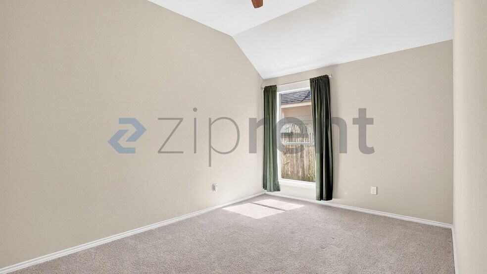 Building Photo - 2607 Diamond River Dr