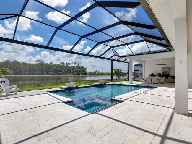 Building Photo - 15432 Turin Dr