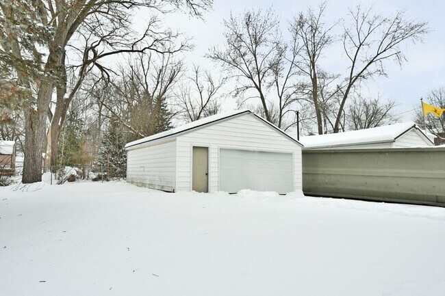 Building Photo - 310/312 Prospect St