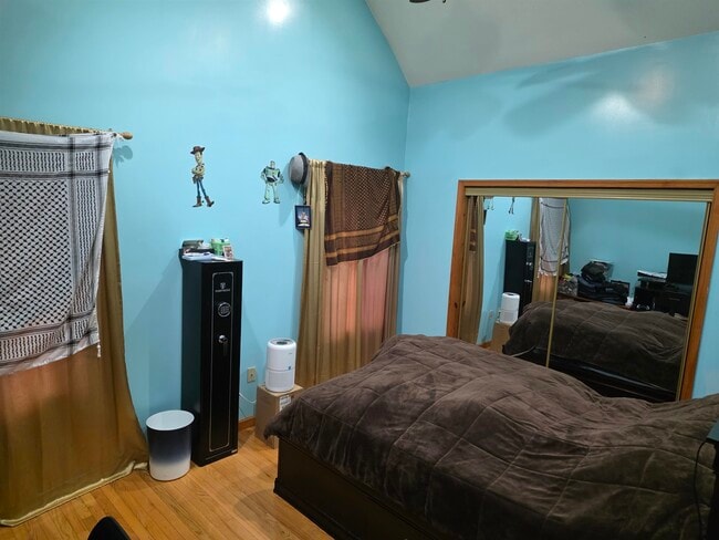 Building Photo - 7014 Grand Ave