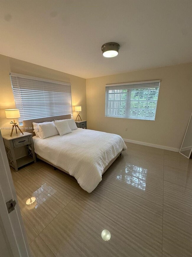 Building Photo - 9464 Abbott Ave