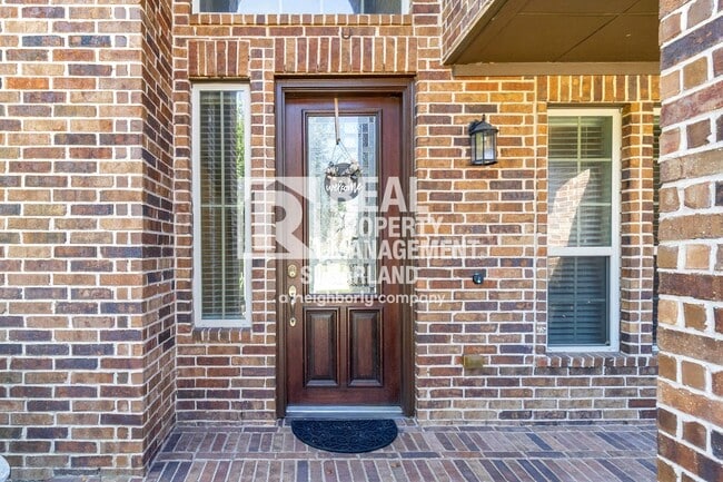 Building Photo - 18607 Pelham Grove Ln