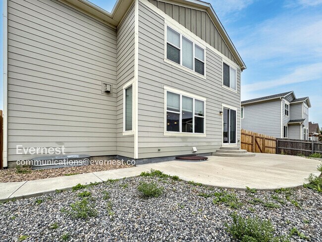 Building Photo - 345 Matsuno St